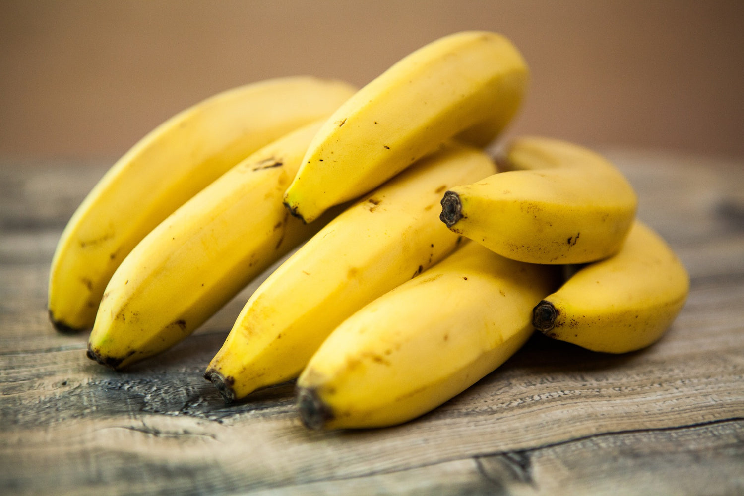 Yellow bananas to make a banana pipe