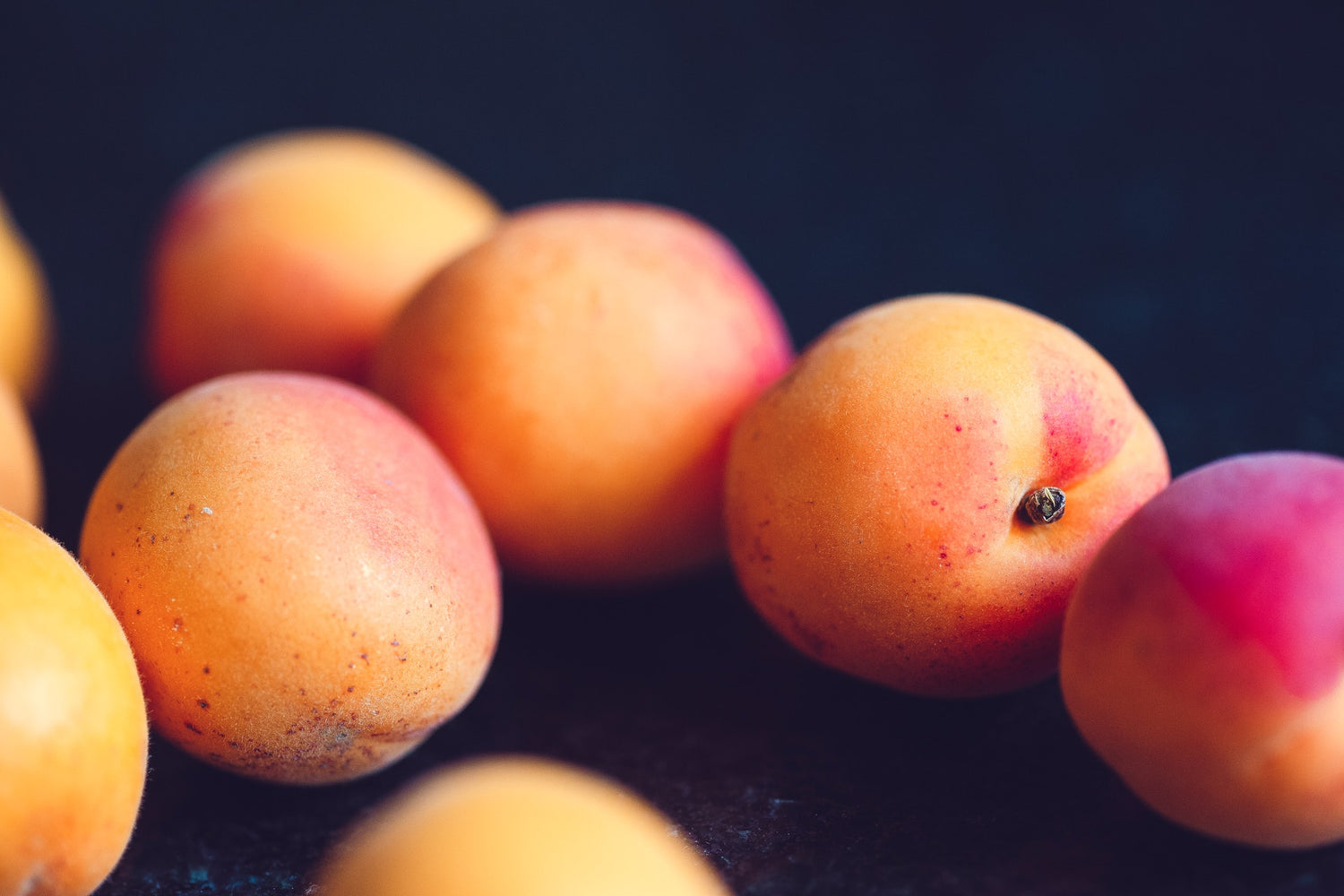 Several peaches to make a peach pipe