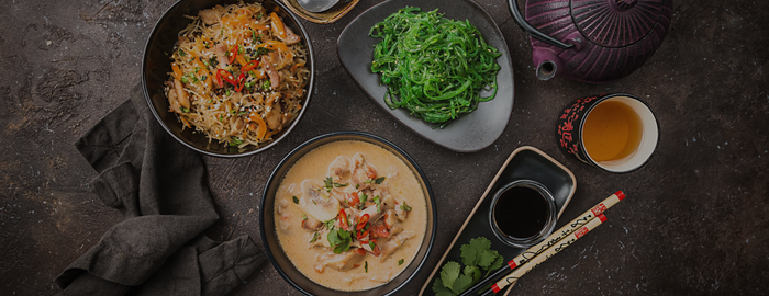 thai food in black table