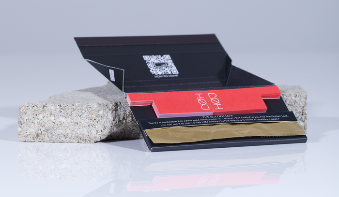 gold rolling paper with red filters