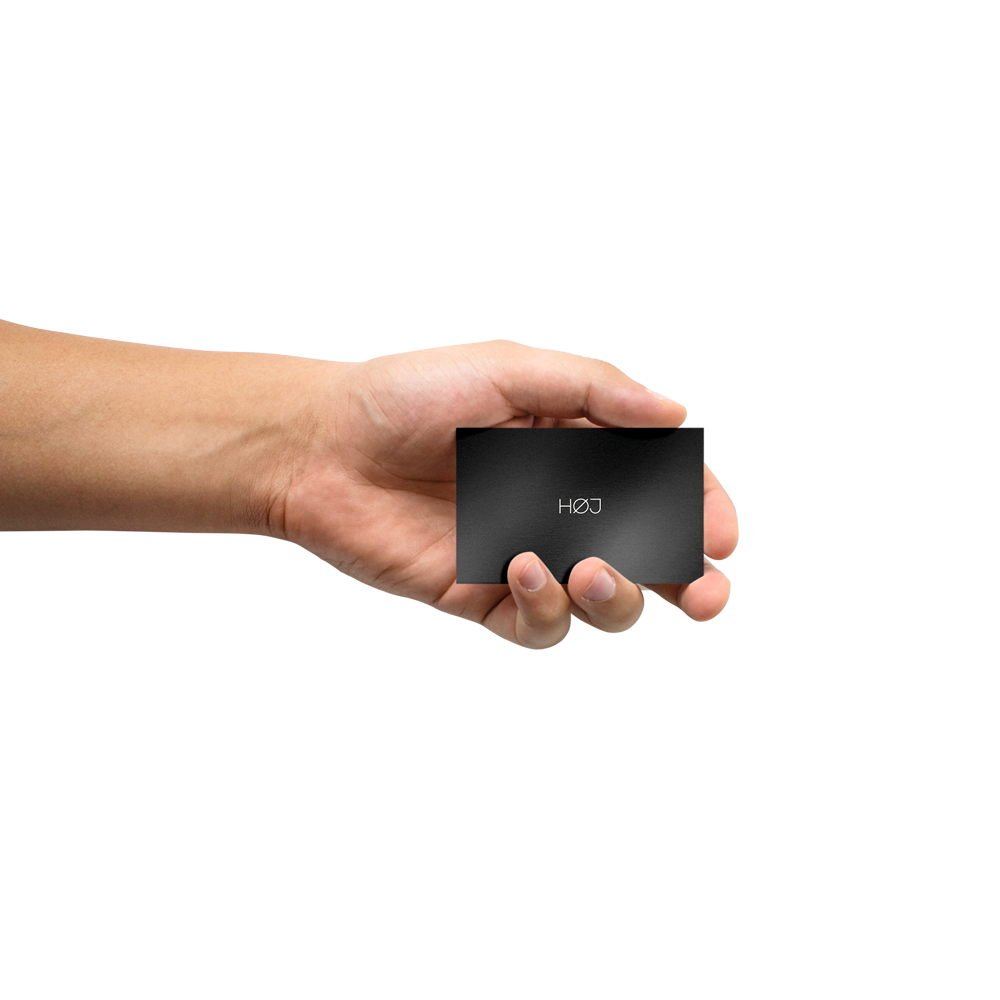 hand with HØJ black gift card